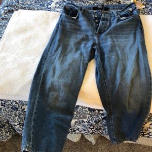 BDG slim straight high rise jean